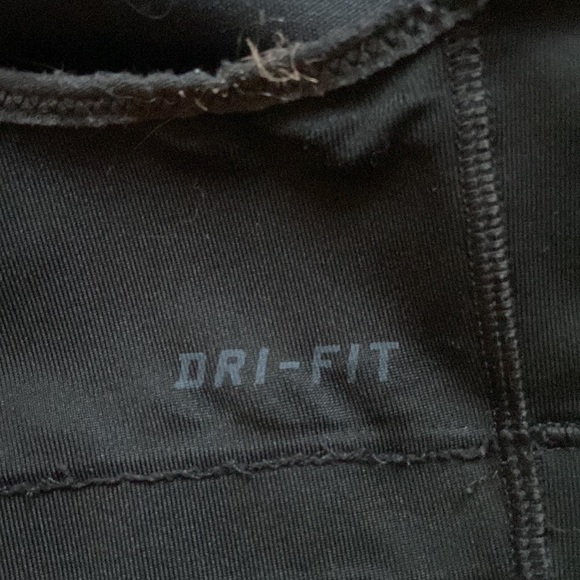 Nike sports bra - Picture 3 of 4